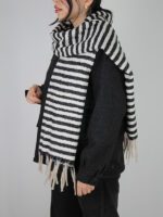 شال موهر مدل سیاه سفید - Image 3