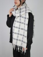شال موهر مدل سیاه سفید - Image 4